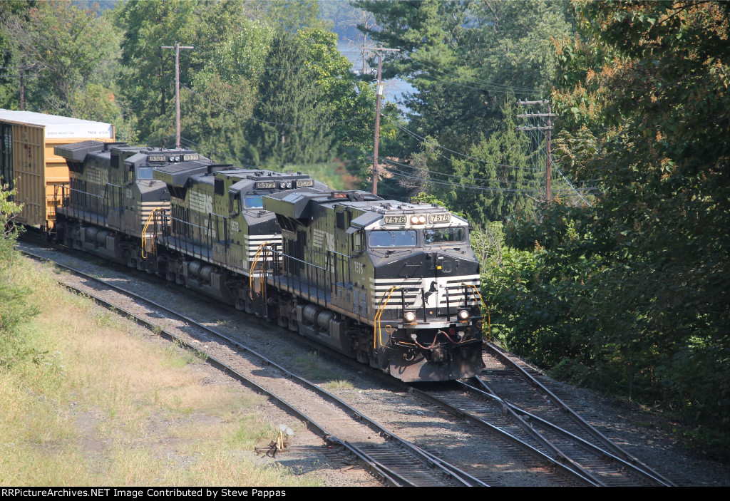 NS 7576 leads train 11Z into Enola yard on C track